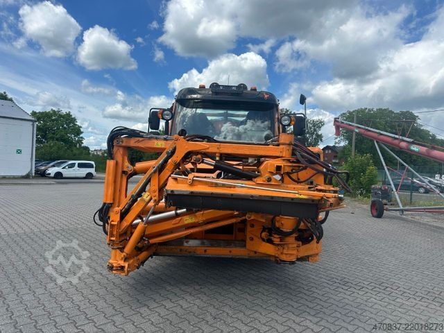 专用卡车 UNIMOG U 423 / Mähausstattung Dücker / Salzstreuer
