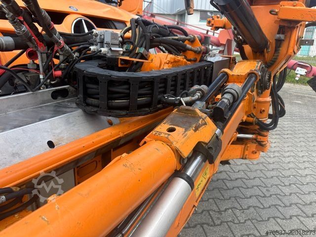 专用卡车 UNIMOG U 423 / Mähausstattung Dücker / Salzstreuer