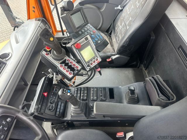 专用卡车 UNIMOG U 423 / Mähausstattung Dücker / Salzstreuer