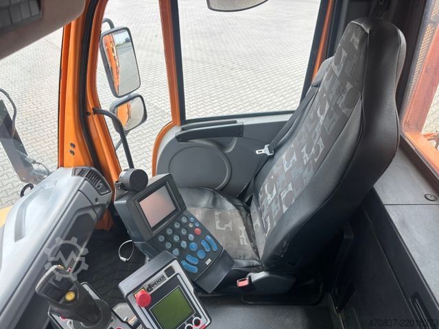 专用卡车 UNIMOG U 423 / Mähausstattung Dücker / Salzstreuer