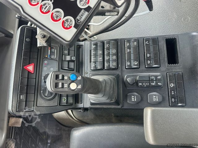 专用卡车 UNIMOG U 423 / Mähausstattung Dücker / Salzstreuer