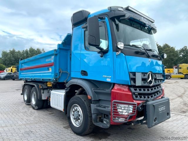 三方ダンプトラック MERCEDES-BENZ 2643 /6x6H ALLRAD/Meiller/Bordmatik/Schneeplatte
