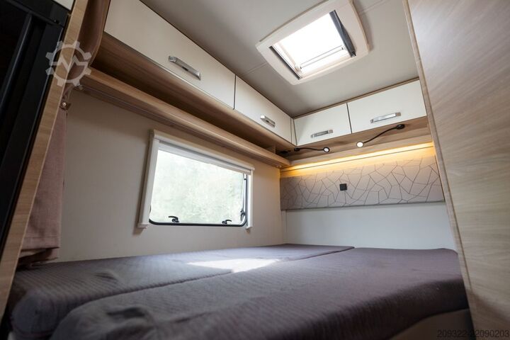 полуинтегриран кемпер 2020 Fiat Ducato Weinsberg Carasuite Completamente attrezzato