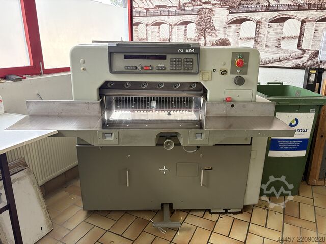 Kağıt kesme makinesi Polar POL-92-EM