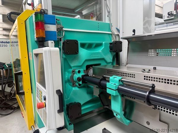 Spritzgießmaschine Arburg 520H 1500-800 e²