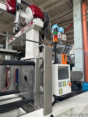 Spritzgießmaschine Arburg 520H 1500-290 e²