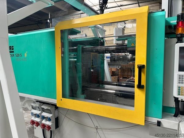 Máquina de moldagem por injeção Arburg 520S 1600-400/170 e²