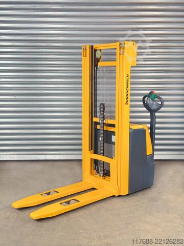 مشاة شاحنة البليت Jungheinrich EJC 212 - Triplex 4.3m - 1.025 Std. - Batterie Neu