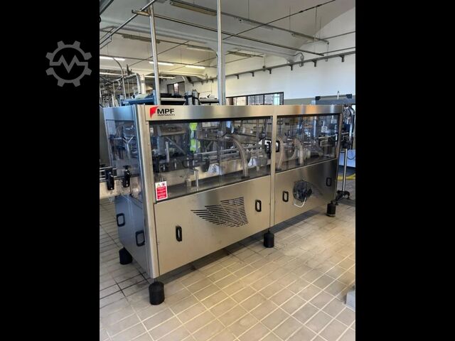 Kullanılmış anahtar teslim cam şişede şarap dolum hattı, 16.000 şişe/saat kapasite, 2005 model, ... Cames MASTER TRONIC 40/48/8-8
