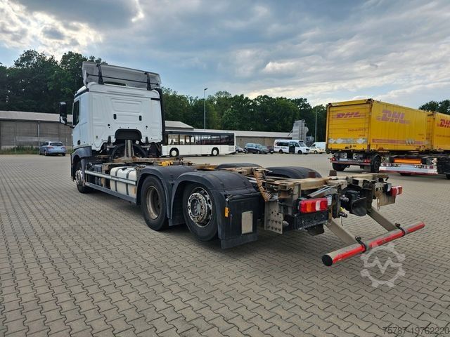 Wechselfahrgestell LKW MERCEDES-BENZ 2545 BDF, Multiwechsler,neue Injektoren+ Ölpumpe