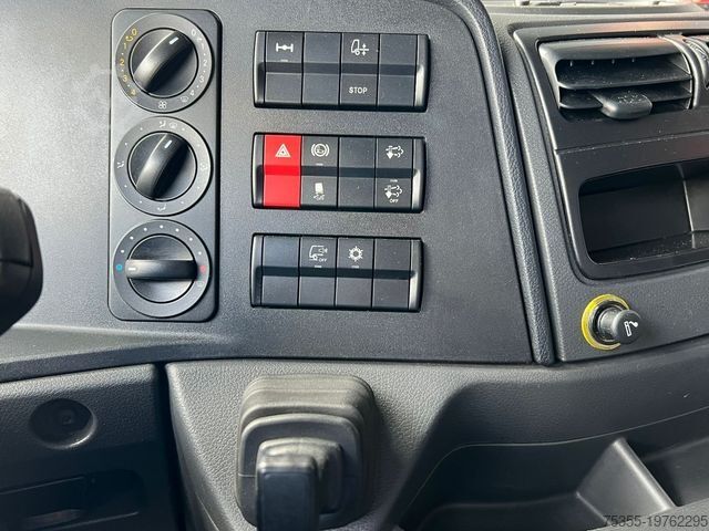 Dodávka s plachtovou bočnicou MERCEDES-BENZ Atego 823 Euro6 Klima 6,1m P+P AHK Orig.