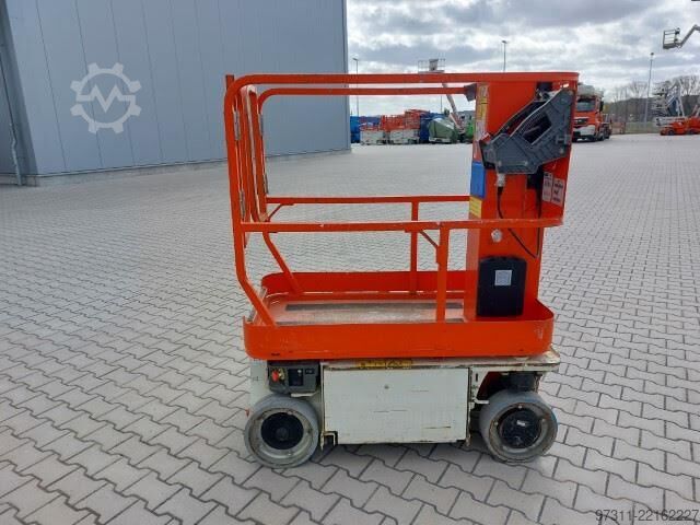 Kėlimo platforma JLG 1230ES