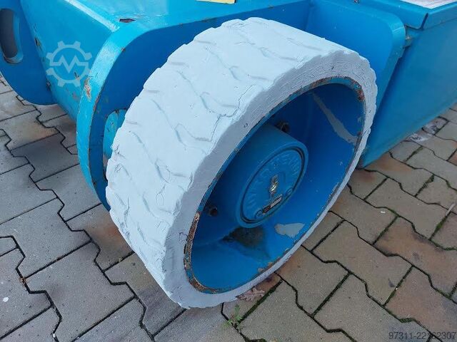 Piattaforma di lavoro telescopica articolata Genie Z-30/20N RJ