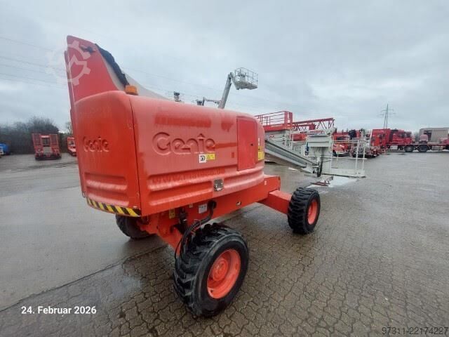 Teleskooppinen alusta Genie S-40