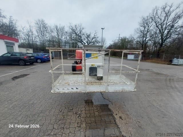 Teleskooppinen alusta Genie S-40