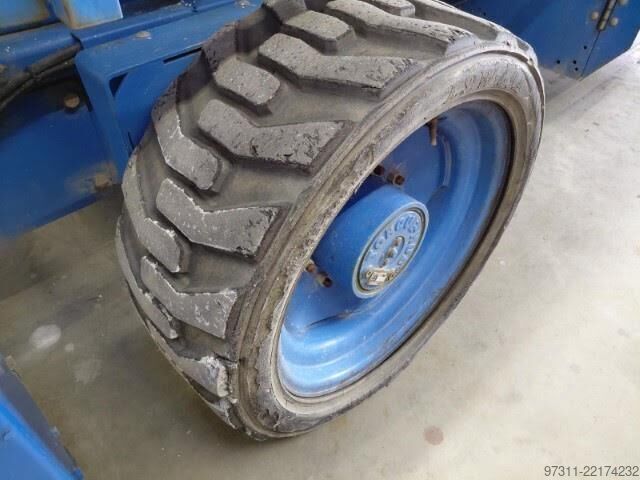 Elevador de tijera Genie GS-4390 RT