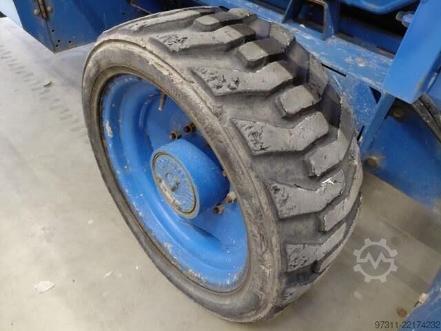 Elevador de tijera Genie GS-4390 RT