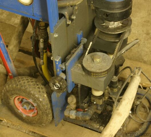 Stroj na tavenie lepidla (nefunkčné) EDF DM25-2/FSWZ