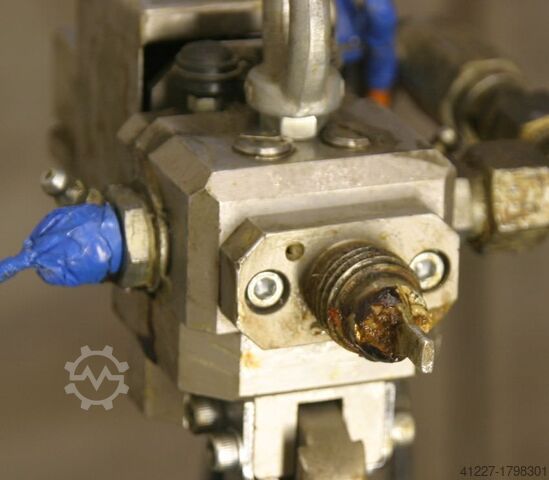 Stroj na tavenie lepidla (nefunkčné) EDF DM25-2/FSWZ