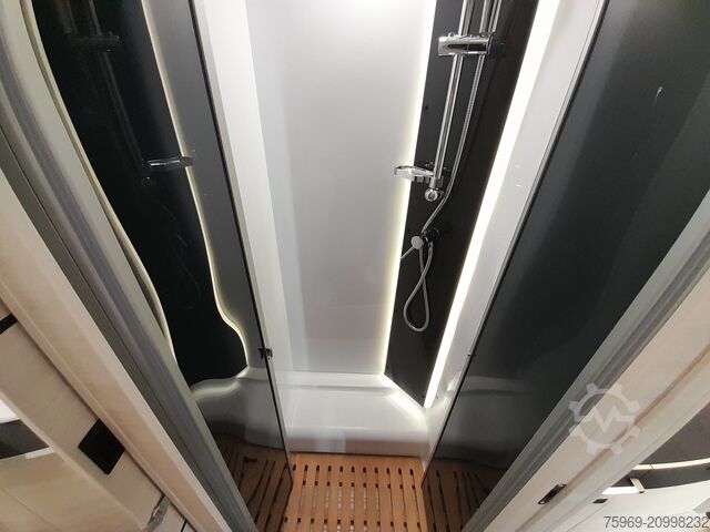 半集成式房车 Chausson 777 TITANIUM ULTIMATE