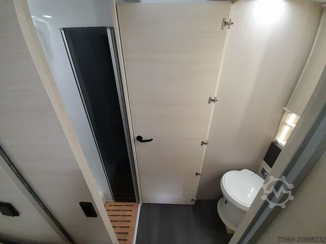 半集成式房车 Chausson 777 TITANIUM ULTIMATE