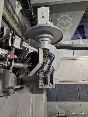 เครื่องกัดมิลลิ่งแบบโครงสร้างสะพาน (Gantry Milling Machine) MAKA MM 7t A