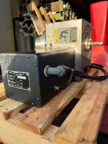 CNC rotary table Fadal VH65 with Röhm Ø125 chuck – 4th axis Stół obrotowy CNC Fadal VH65 z uchwytem Röhm Ø125 – 4 oś 
