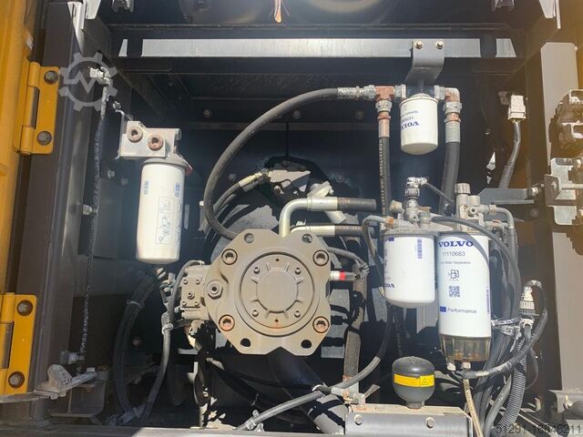 Escavatore cingolato Volvo EC300ENL mit OQ80
