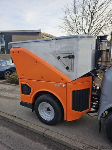 吸引式スイーパー Hako Citymaster 1650