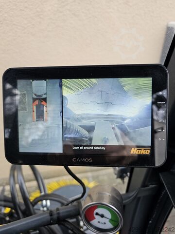 吸引式スイーパー Hako Citymaster 1650