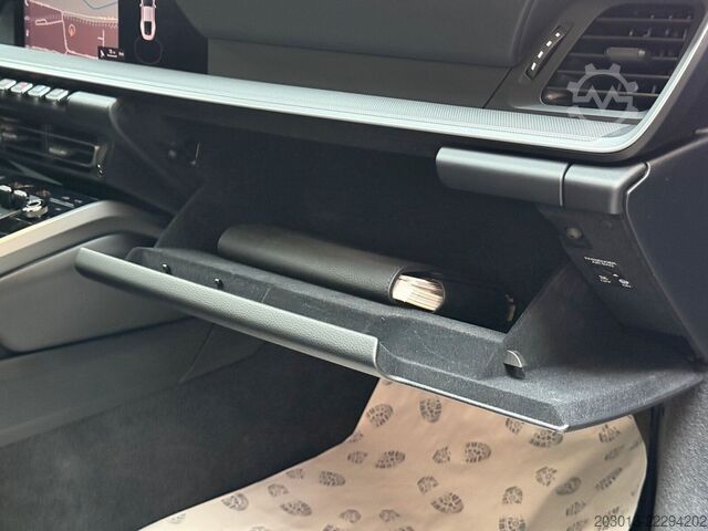 Varevogn PORSCHE 992 / 911 CARRERA S 3.0