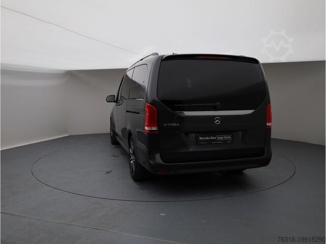 Minibus Mercedes-Benz V 220 d AMG 7Sitze AHK ILS Navi RfKam 19Zoll
