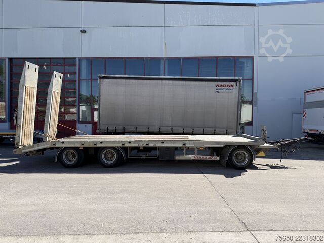 Low loader trailer Möslein TO 3 Schwebheim  3 Achs Tieflader Plato