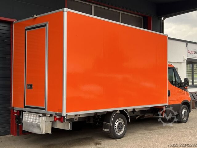 Furgão fechado IVECO Daily 35S14A Hi-Matic Klima 4,35m Kamera Thermo
