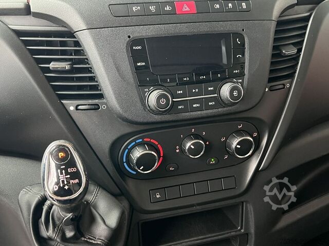 Furgão fechado IVECO Daily 35S14A Hi-Matic Klima 4,35m Kamera Thermo