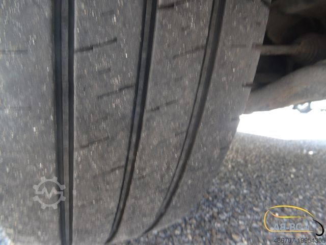 Autocar MERCEDES-BENZ Sprinter Altas 516 CDI 16 Sitze