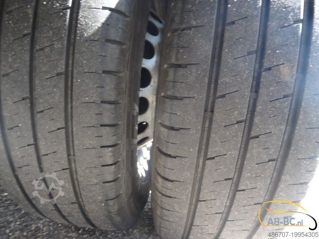 Autocar MERCEDES-BENZ Sprinter Altas 516 CDI 16 Sitze
