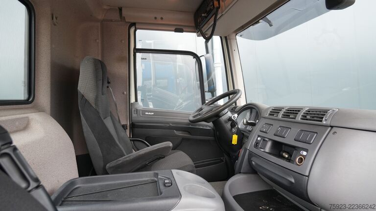 Standard-SZM DAF CF 330 FT DAY CABIN