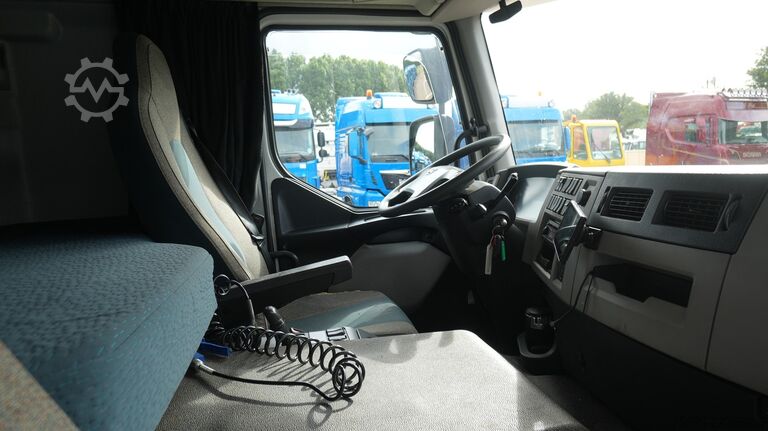 Transport refrigerat/congelat Volvo FE 280 Frigo truck 706.000km