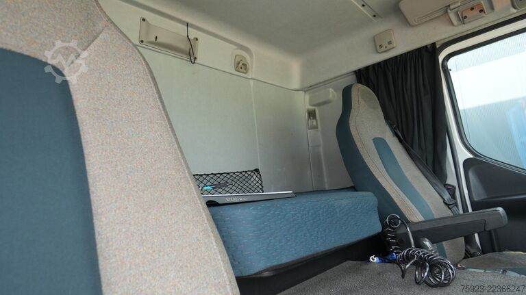 Transport refrigerat/congelat Volvo FE 280 Frigo truck 706.000km