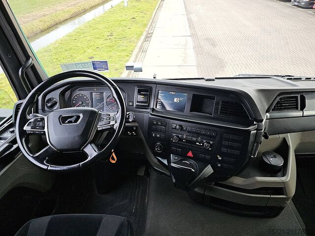 Venjulegur SZM M.A.N. 18.430 TGS 4x4