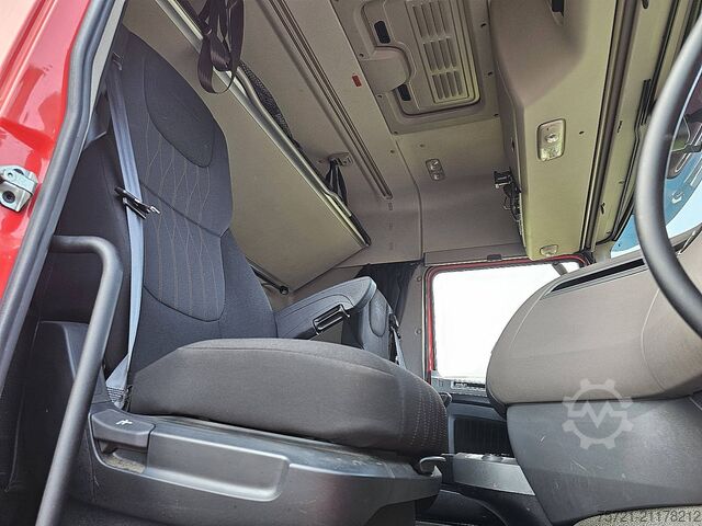 Venjulegur SZM DAF XF 480