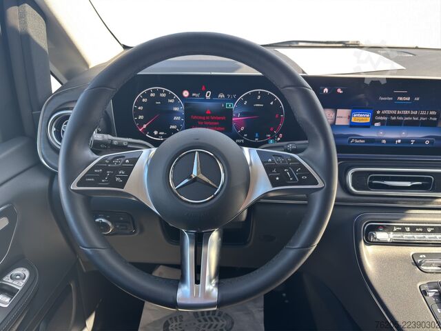 Minibussi Mercedes-Benz V 300 d AVANTGARDE Extralang 360 ACC AHK AUT LM