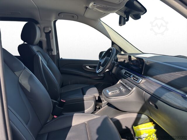 Minibus Mercedes-Benz V 300 d AVANTGARDE Extralang 360 ACC AHK AUT LM
