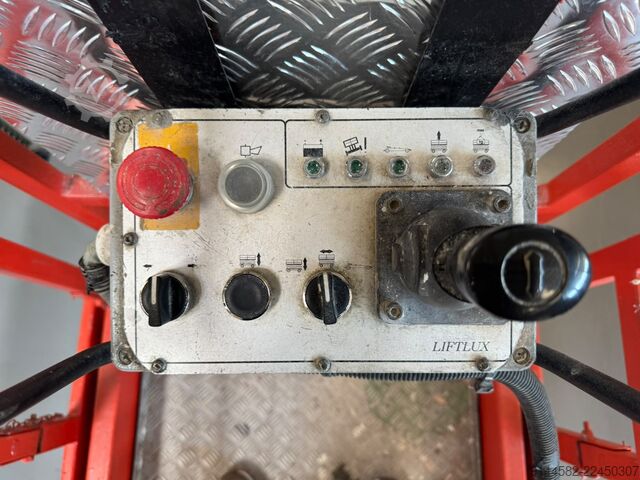 Piattaforma a pantografo Liftlux SL105-10E2WD