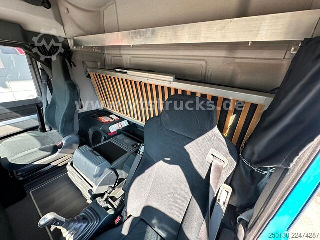 Truk tugas berat MAN TGX 33.480 6x4 BLS NAVI KLIMA Intarder 83to