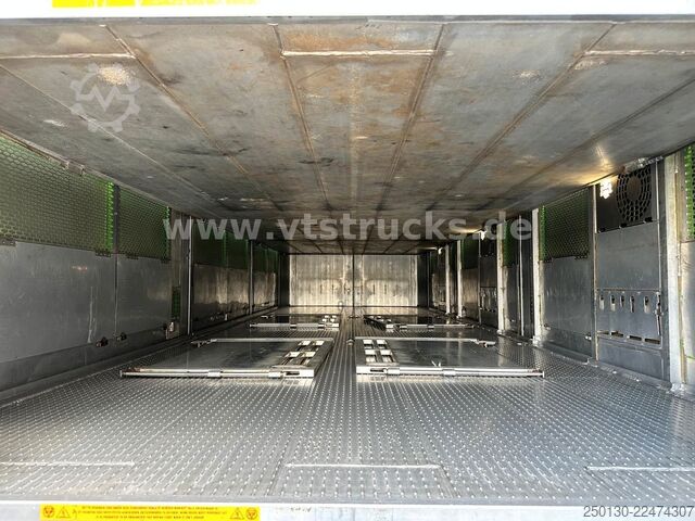 Trailer angkut kuda  Cuppers LVA 09-16 AL 3-Stock Viehanhänger,