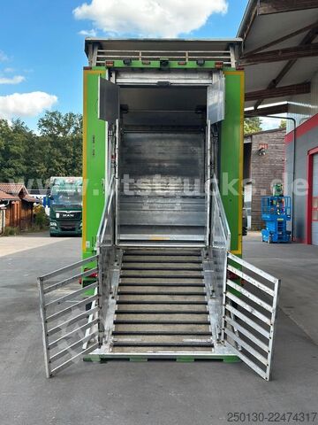 Truk pengangkut ternak MAN TGX 26.440 6x2 3.Stock Cuppers Komplett-Zug