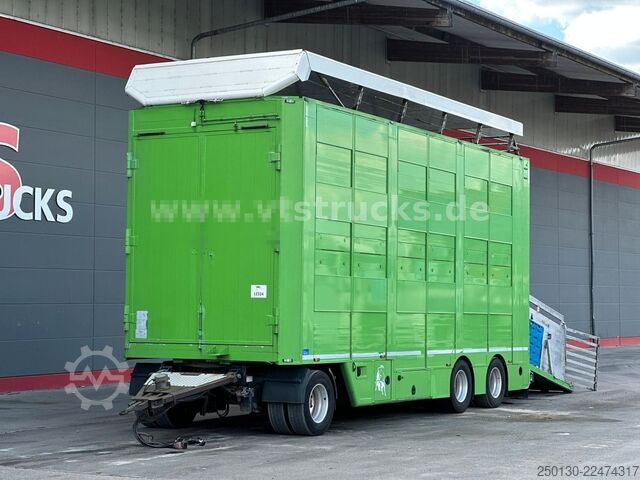 Truk pengangkut ternak MAN TGX 26.440 6x2 3.Stock Cuppers Komplett-Zug