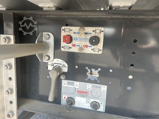 टिपर सेमिट्रेलर KEMPF SKM 39 ALU-KASTENMULDE 55M³ ROLLPLANE